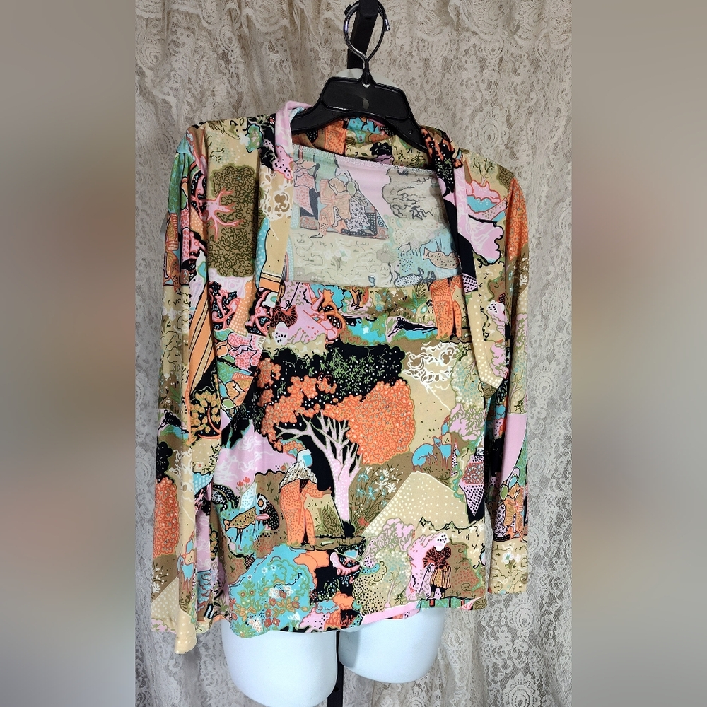 Multicolor OrientacGraphic Women's Top